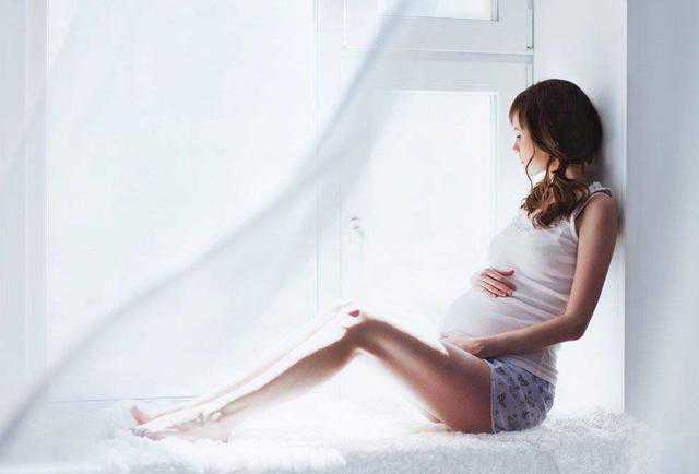 两个月孕妇出现褐色分泌物,究竟是什么因?